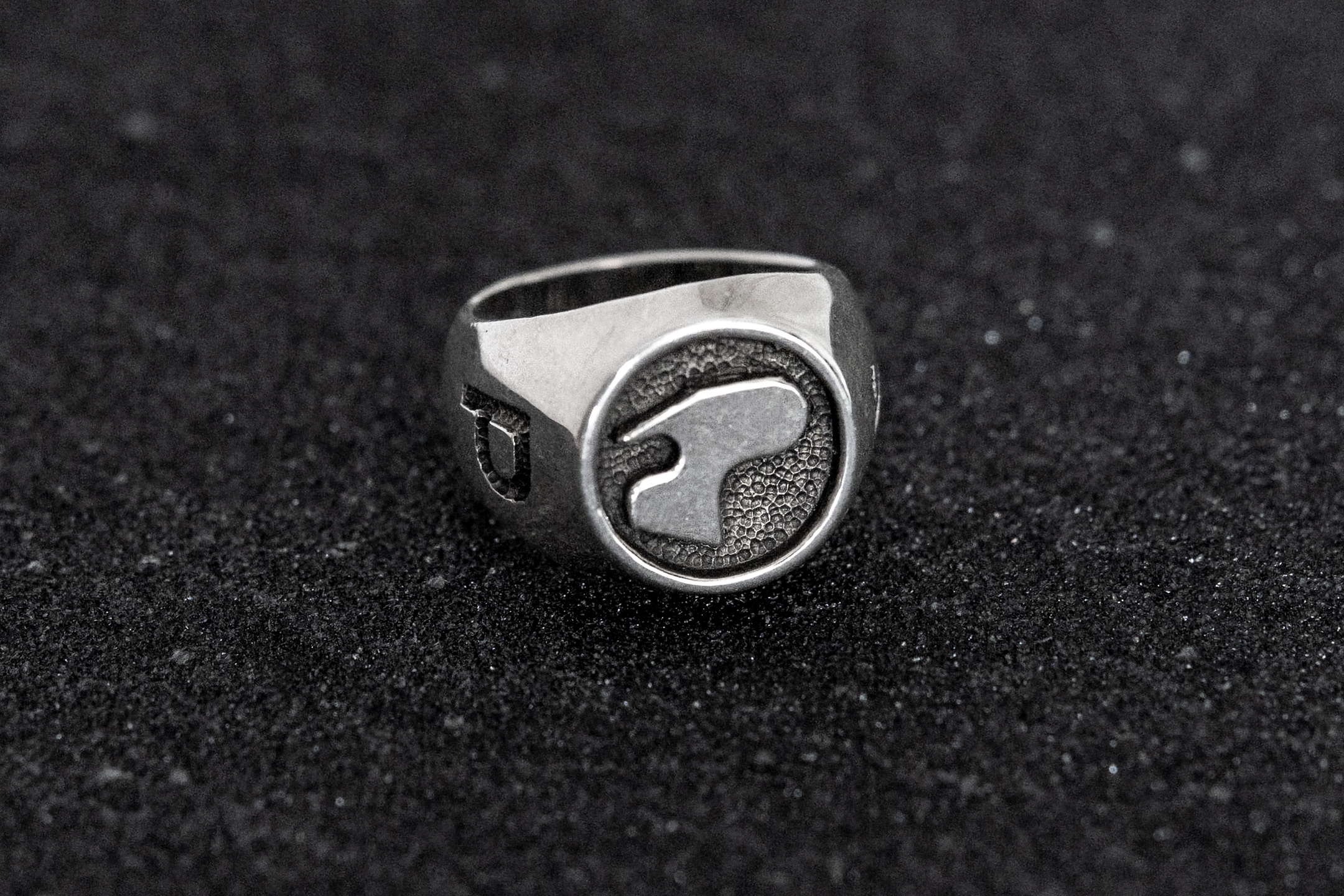 10-Polelum-Studio-Branding